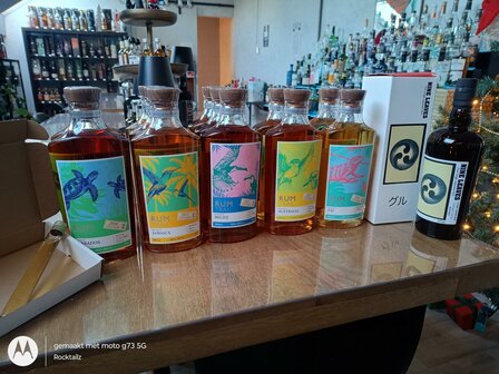 Rum Trail Samplebox + Nine Leaves Bonus Sample